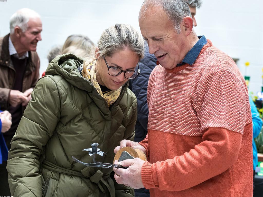 ហ្គេមដែលមានរង្វាន់: ព័ត៌មានអំពីរង្វាន់និងការប្រកួត